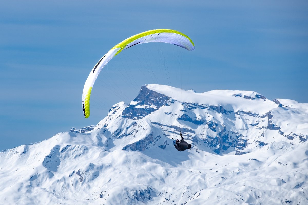 速報】スカイパラグライダーズのハイB「アポロ3」日本先行上陸